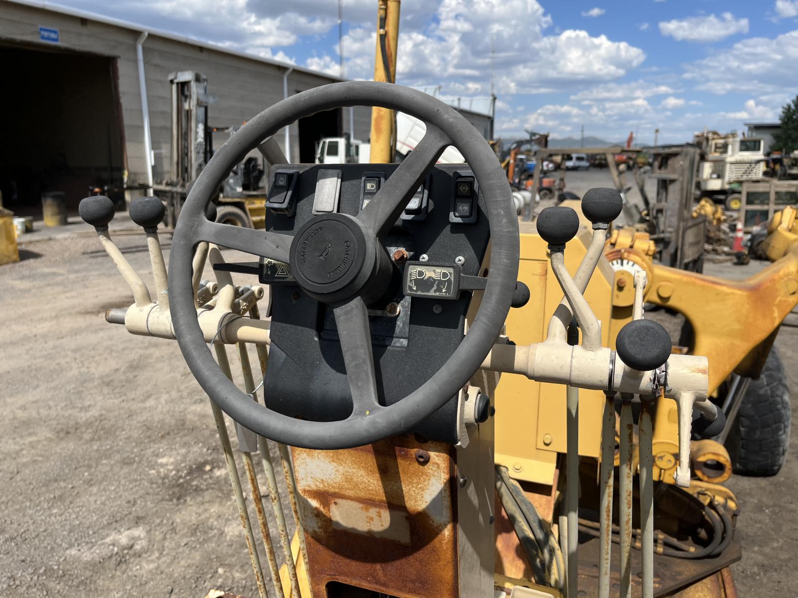 ./imagenes/INVOICE/2019/18281/CATEPRILLAR 143H (11).JPG